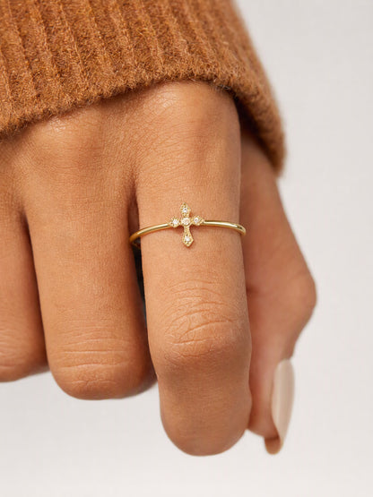 SAINT GILD Dainty Cross Band Ring macro